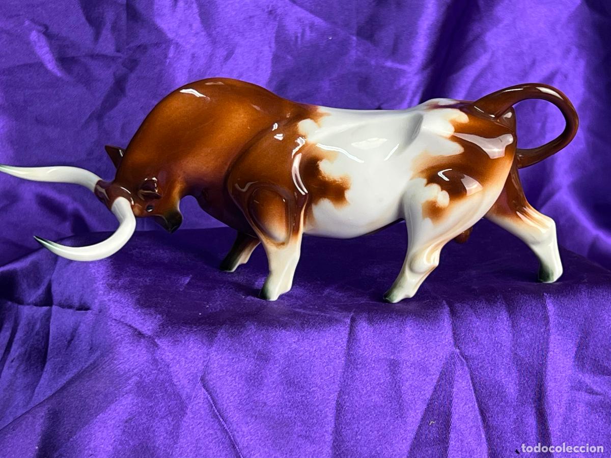 Antig&uuml;edades: PRECIOSO TORO DE PROCELANA DE ALGORA - Foto 3