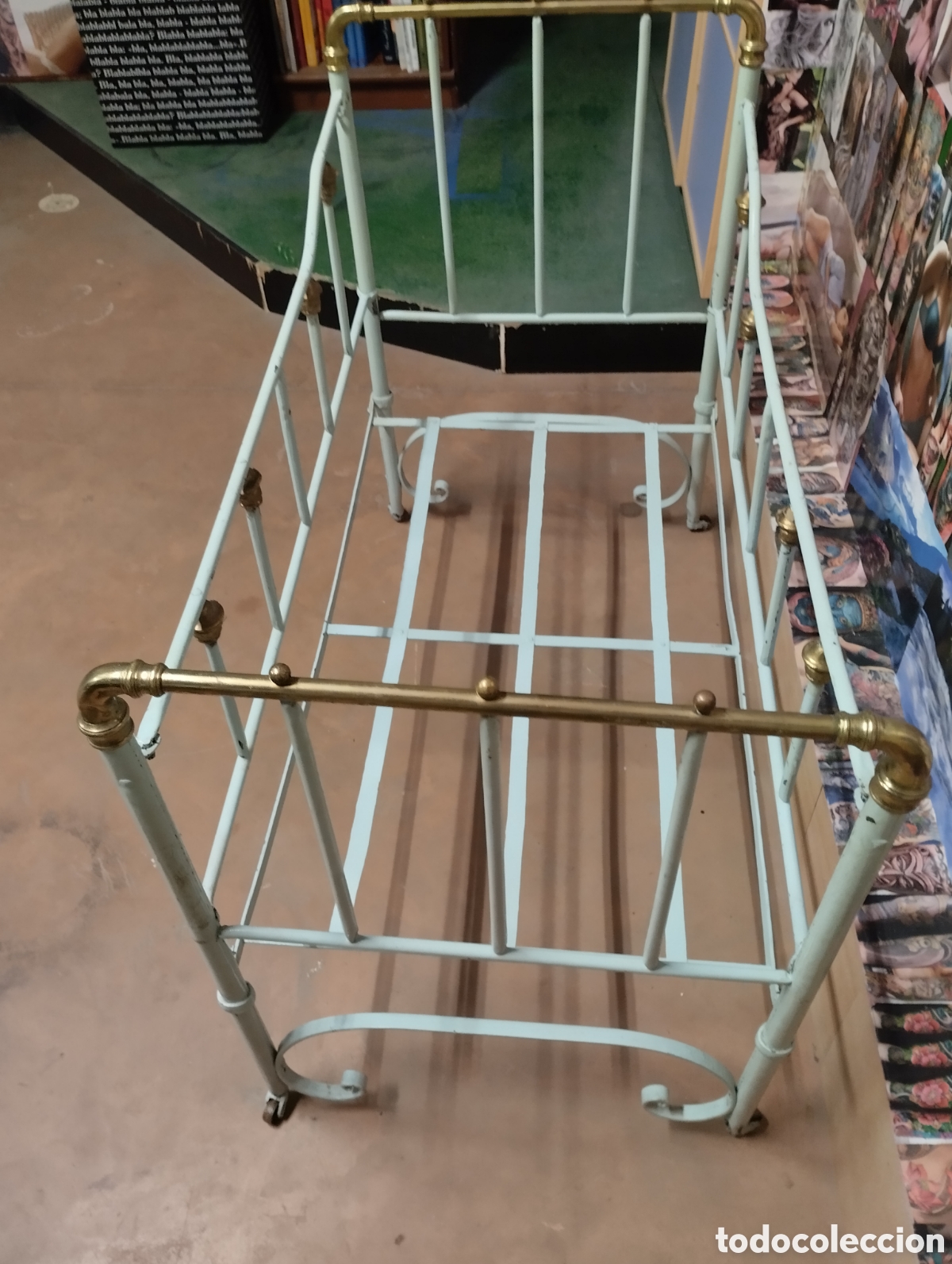 Antig&uuml;edades: Antigua cuna de hierro y bronce. ( No envio). - Foto 4