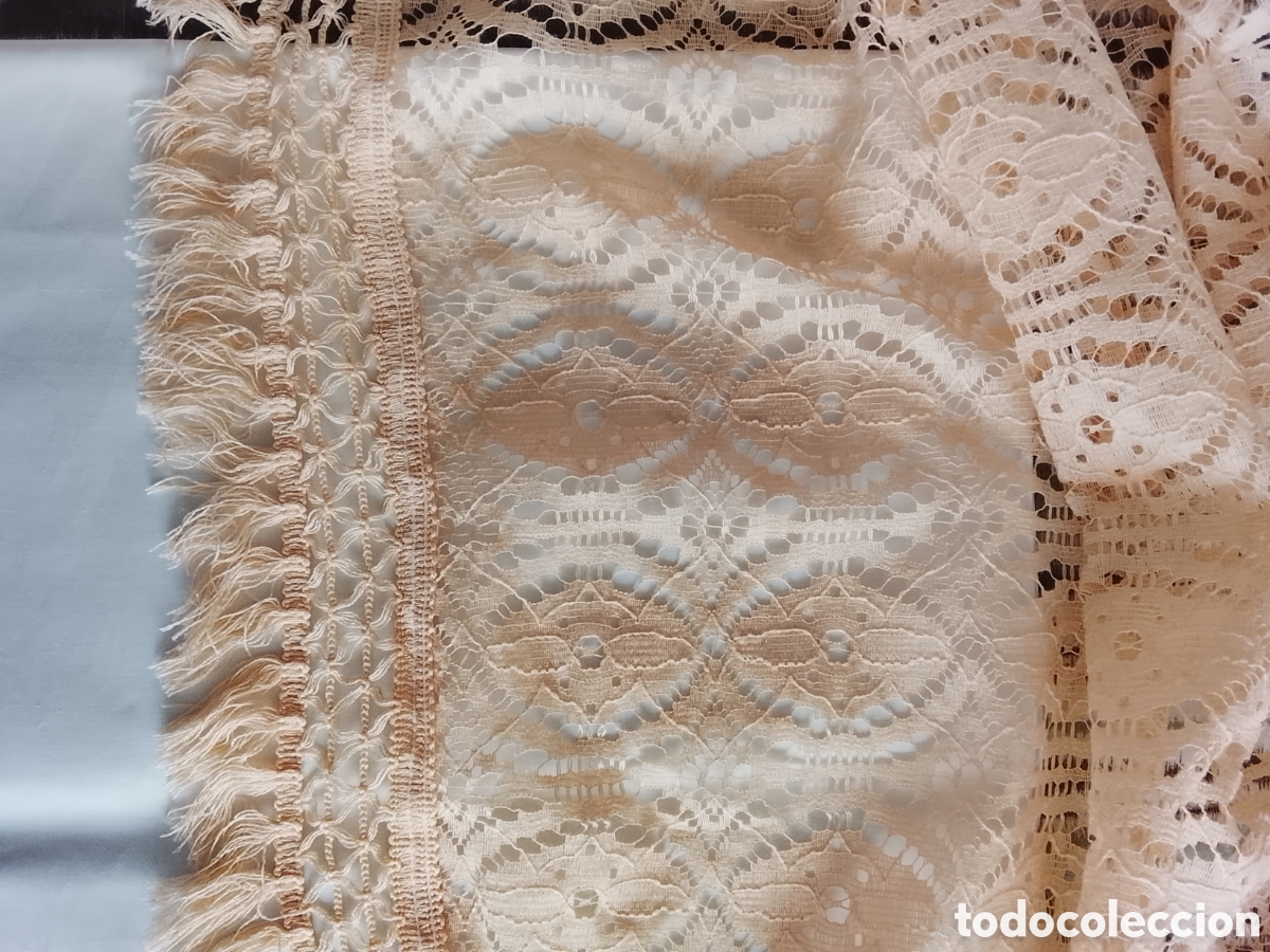 Antig&uuml;edades: Colcha de encaje para cama. - Foto 4
