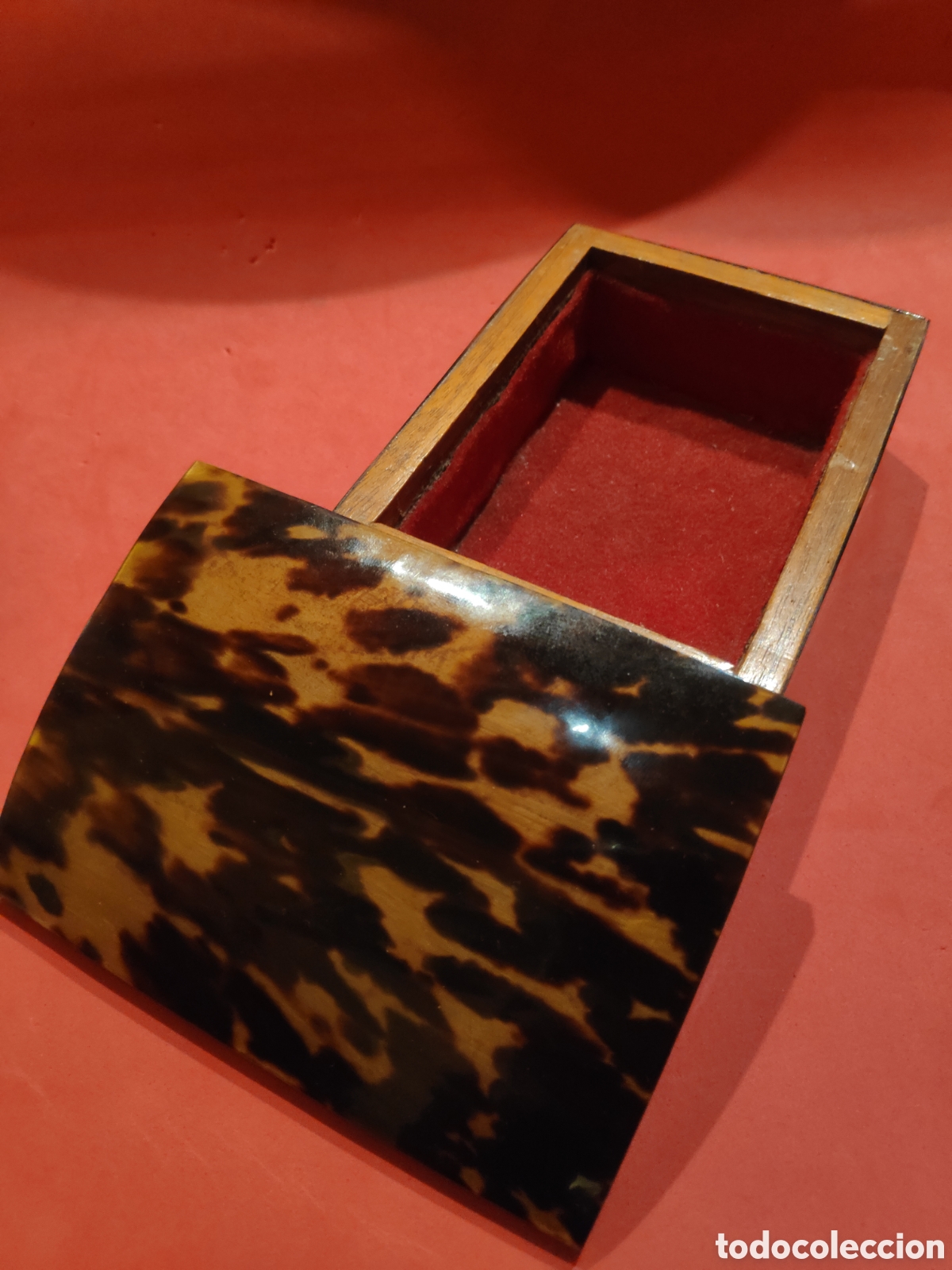 Antig&uuml;edades: Caja rectangular en carey y madera - Foto 3