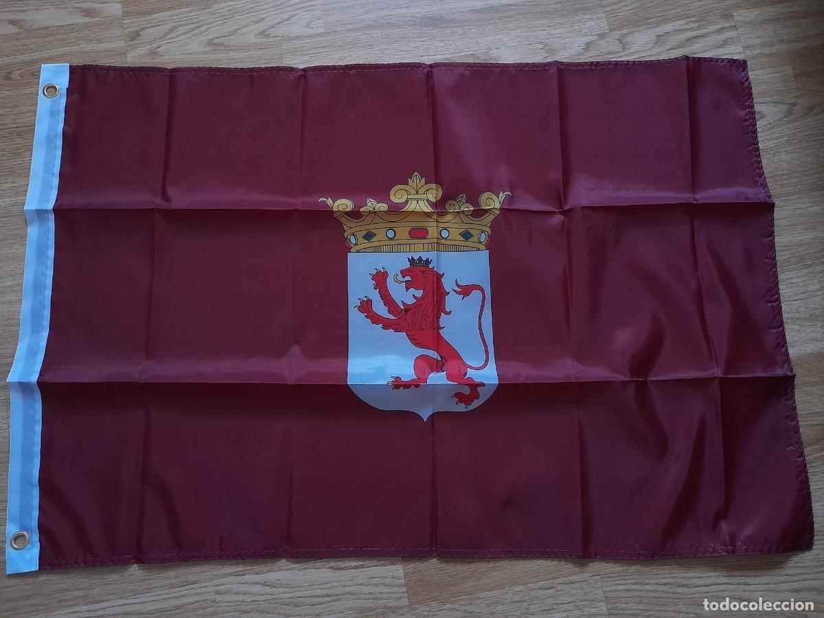 Antig&uuml;edades: Bandera Leon nueva de tela - Foto 1