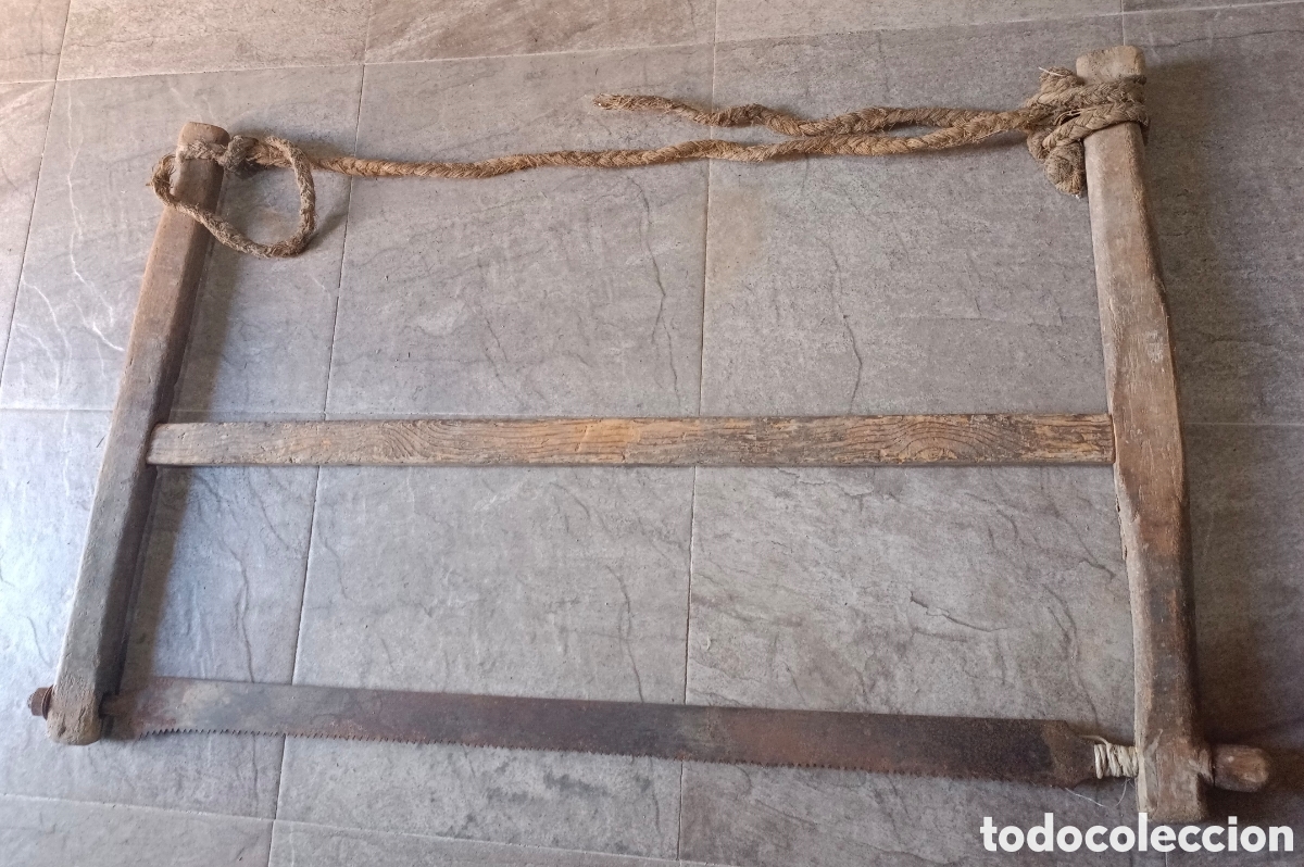 Antig&uuml;edades: Antigua sierra grande de madera - Foto 1