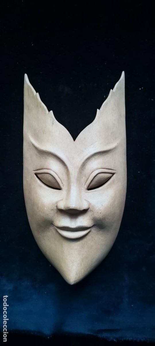 Antiguidades: Preciosa m&aacute;scara de Kabuki del Jap&oacute;n en madera tallada a mano