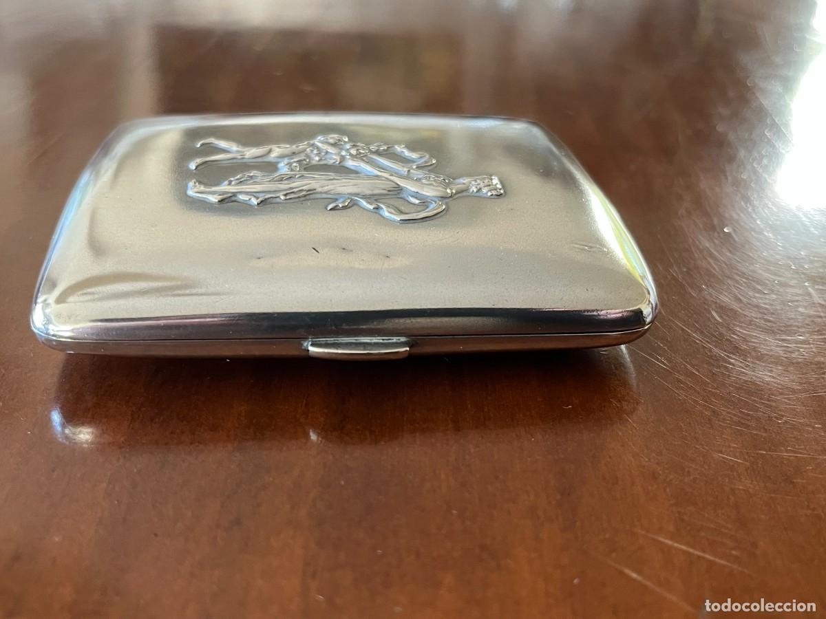 Antig&uuml;edades: ANTIGUA PITILLERA GRABADA DE PLATA 800 DE 88 GR. - Foto 2