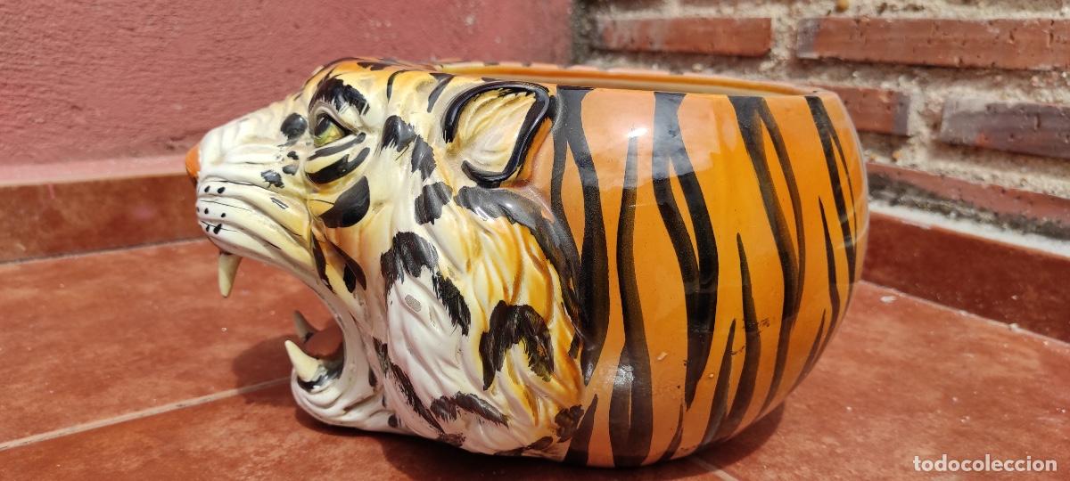 Antig&uuml;edades: MACETERO DE CER&Aacute;MICA CON FORMA DE CABEZA DE TIGRE - Foto 9