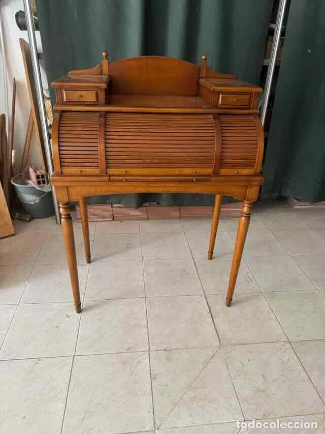 Antig&uuml;edades: Escritorio-Bur&oacute; de madera - Foto 1