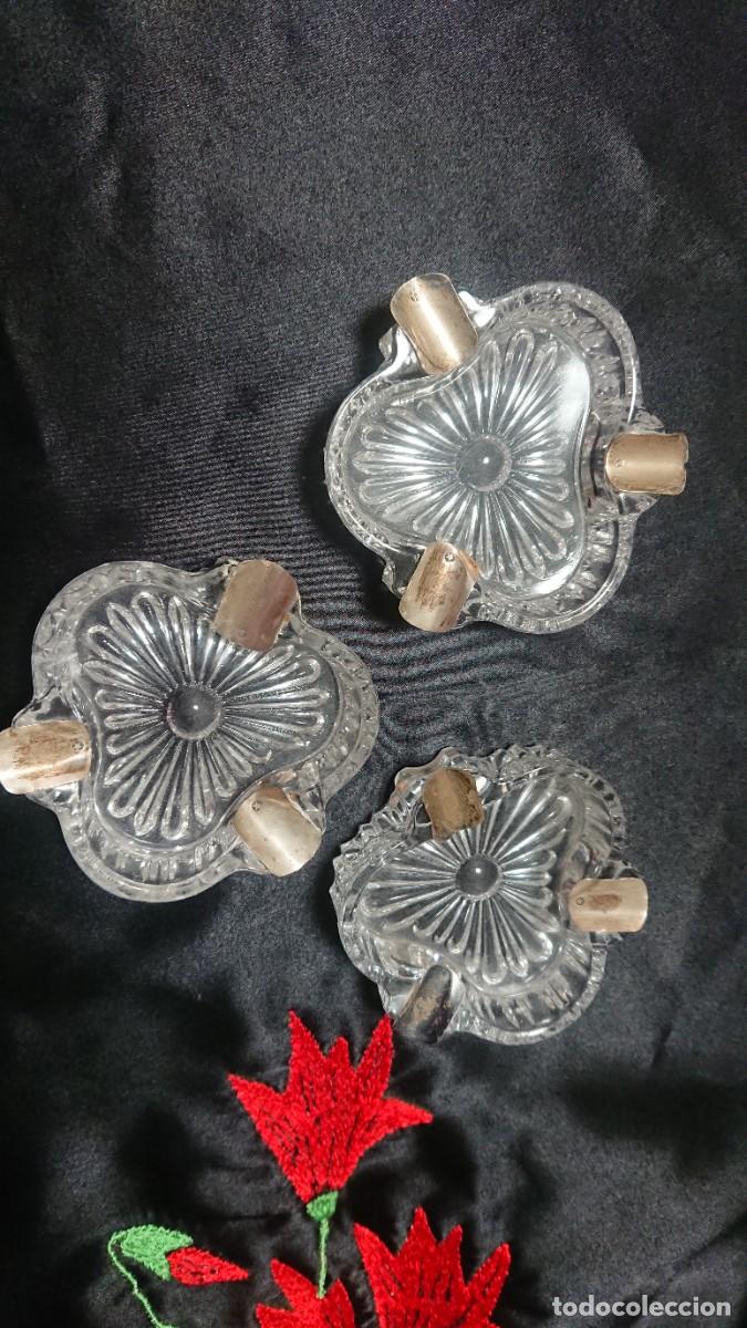 Antig&uuml;edades: Tres ceniceros de cristal y plata - Foto 1
