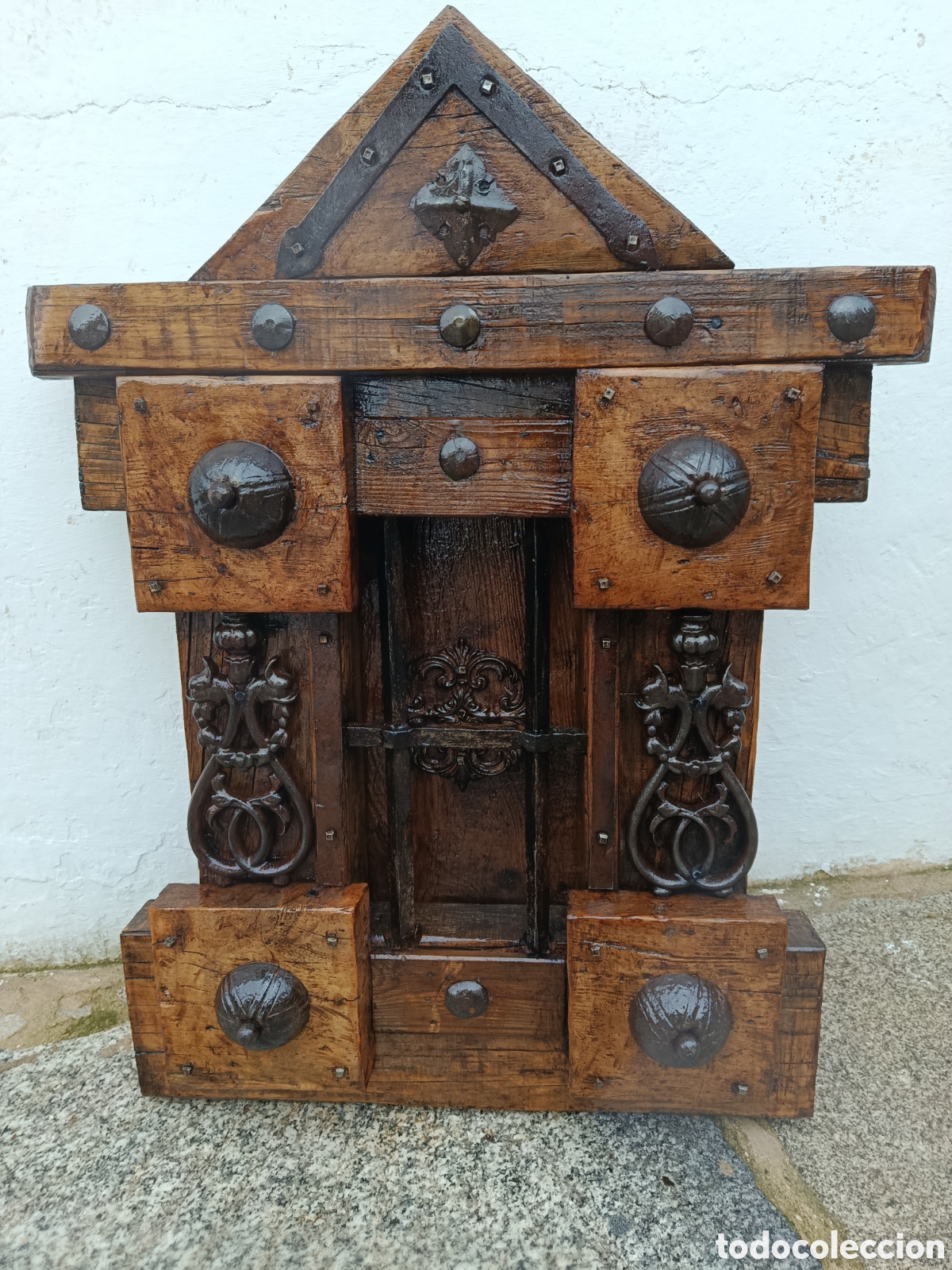 Antig&uuml;edades: Reja de madera y forja - Foto 1