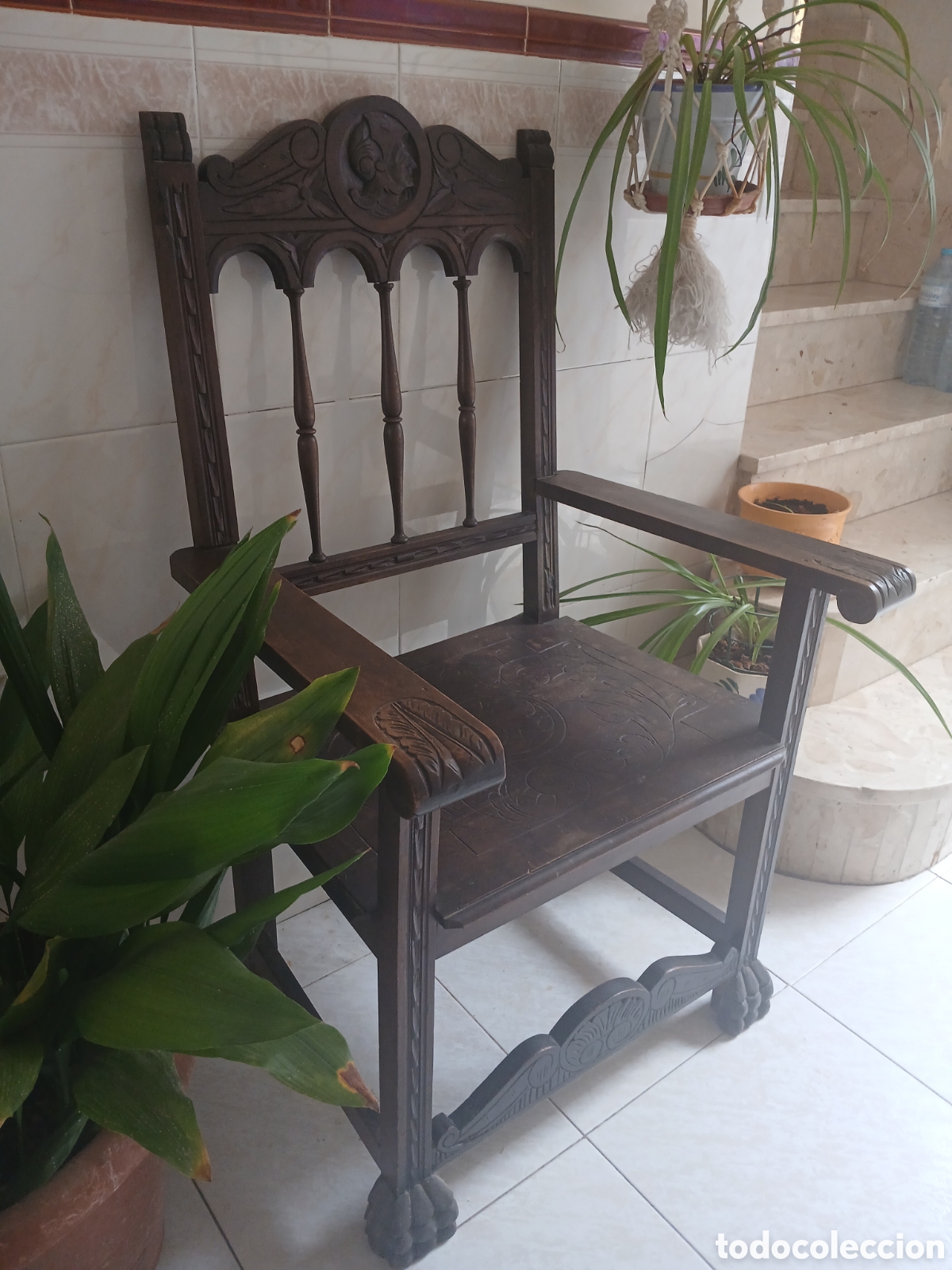 Antig&uuml;edades: Sillones y mueble con espejo. - Foto 2