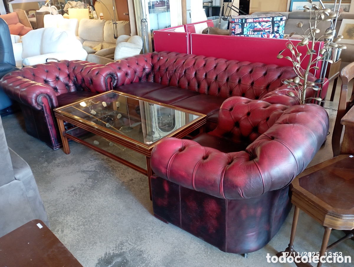 Antig&uuml;edades: Chesterfield 3+2+ mesa - Foto 2
