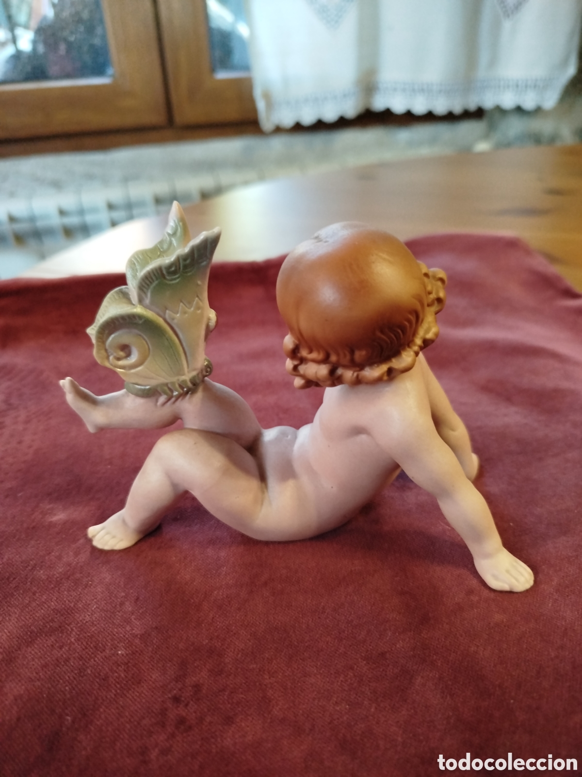 Antig&uuml;edades: Biscuit de ni&ntilde;a con mariposa. - Foto 3