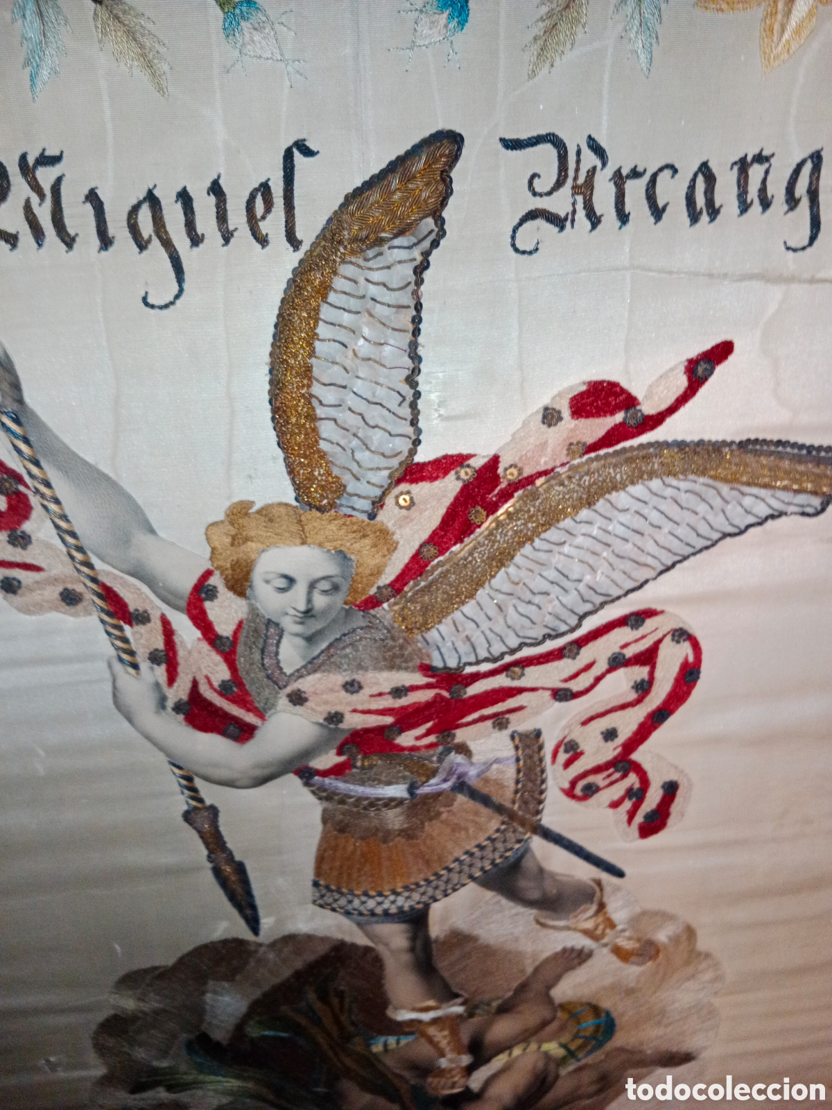 Antiquit&auml;ten: Estandarte,Cuadro de Seda del siglo 19 El Arc&aacute;ngel San Miguel.73x82 cm