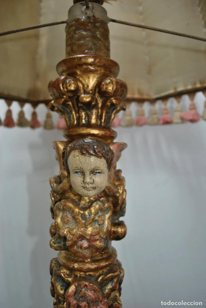 Antig&uuml;edades: L&Aacute;MPARA DE MESA BASE MADERA ANGELITOS - Foto 5