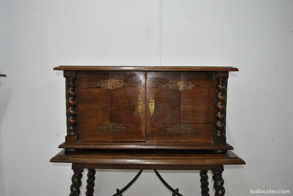 Antig&uuml;edades: BARGUE&Ntilde;O ANTIGUO DE MADERA CON MESA - Foto 3