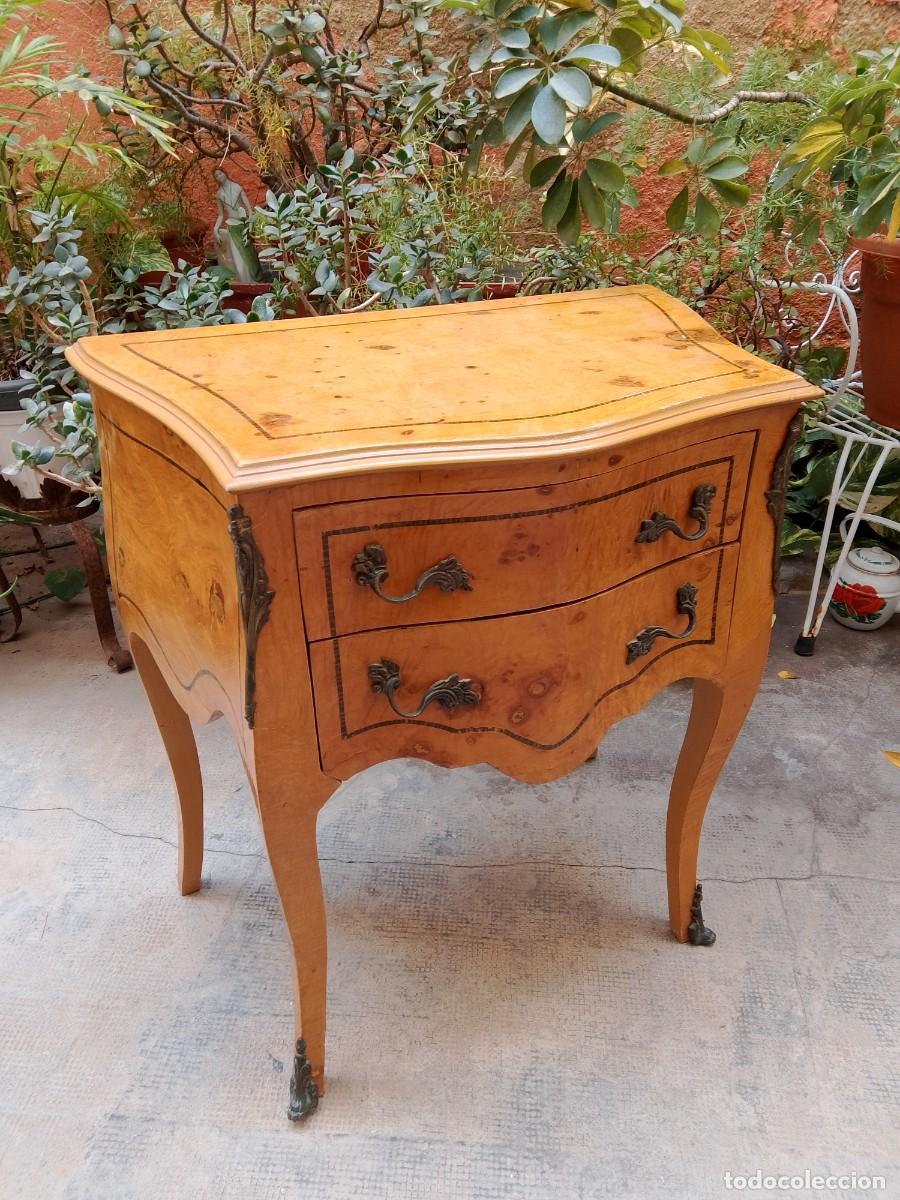 Antig&uuml;edades: mesa de sala-auxiliar-comodita- - Foto 1