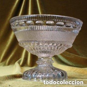 Antig&uuml;edades: Centro de mesa o cop&oacute;n de cristal tallado. - Foto 2
