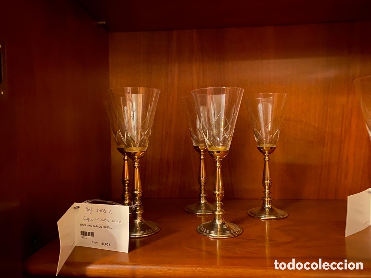 Antig&uuml;edades: Copa Fara&oacute;n de Vino &ndash; Elegancia y Estilo Cl&aacute;sico