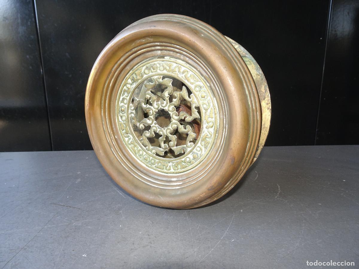 Antig&uuml;edades: Mirilla antigua bronce - Foto 1