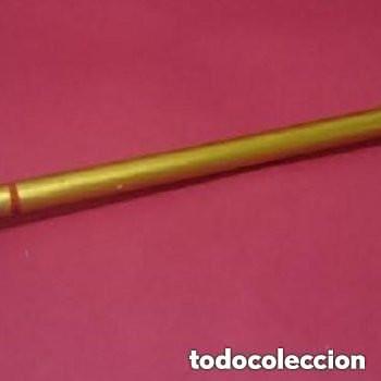Antig&uuml;edades: Conjunto de tres cucharas de madera decoradas a mano. - Foto 2