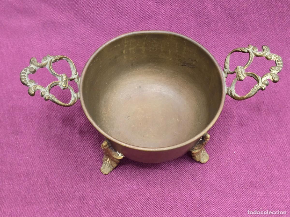 Antig&uuml;edades: CUENCO DE BRONCE CON ASAS - Foto 2