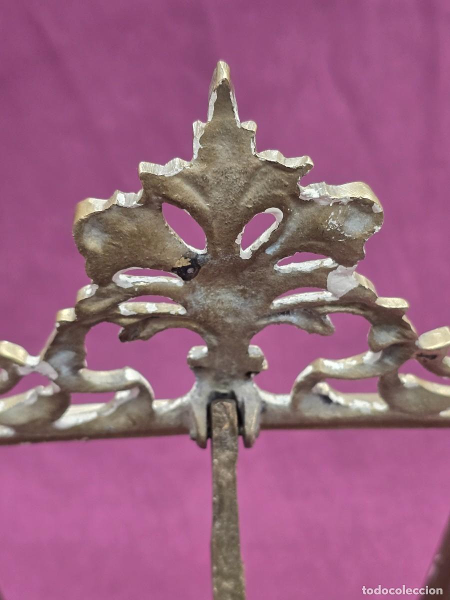Antig&uuml;edades: MARCO DE BRONCE REPUJADO - Foto 3