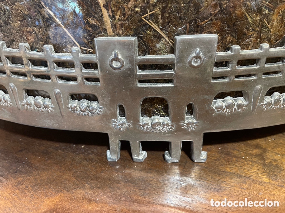 Antig&uuml;edades: Centro de mesa de metal con vidrio de 1920 - Foto 3