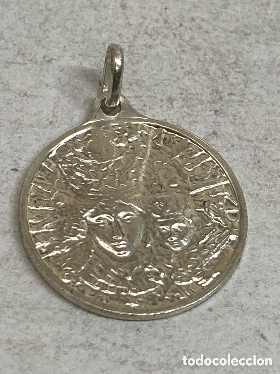 Antig&uuml;edades: Medalla de plata religiosa C497 - Foto 1