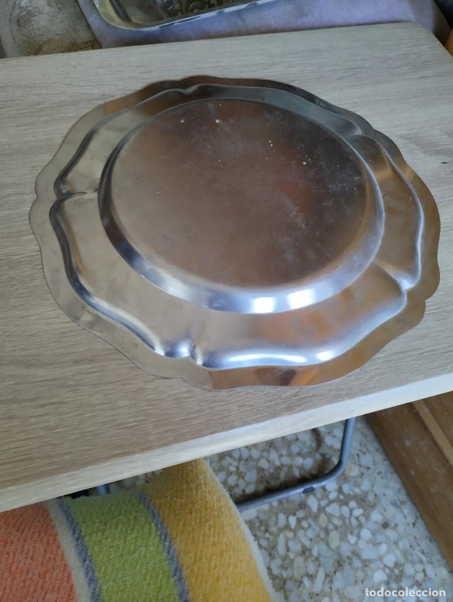 Antig&uuml;edades: bandeja de acero inoxidable con forma de flor de 29cm - Foto 2