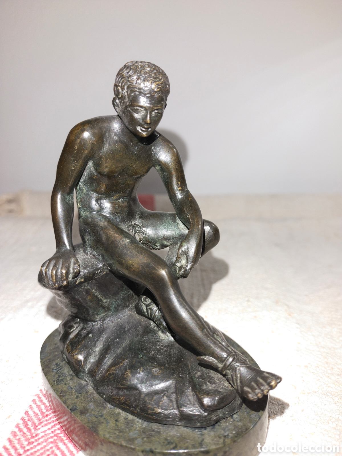 Antig&uuml;edades: Antigua figura en bronce - Foto 2