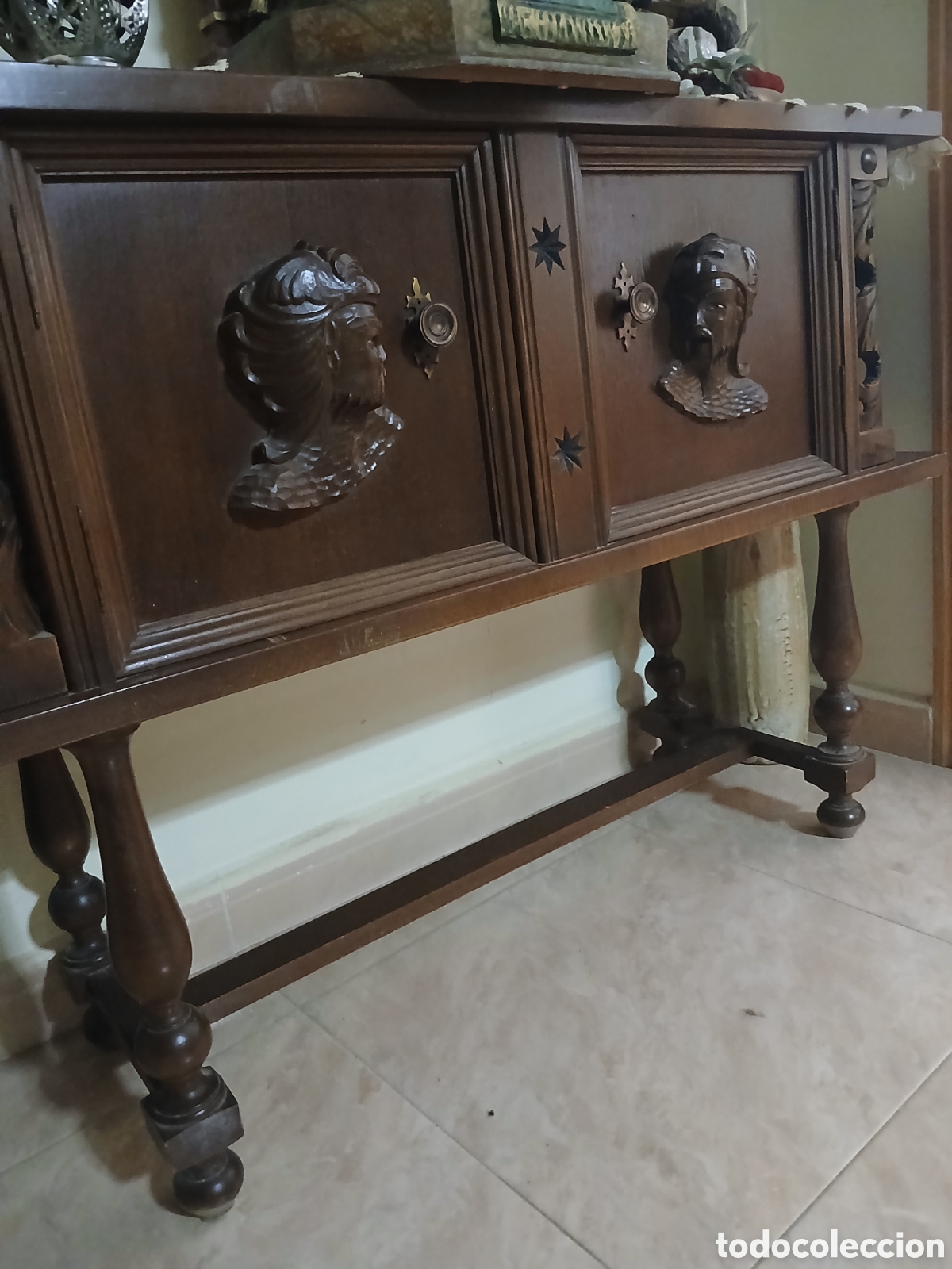 Antig&uuml;edades: Sillones y mueble con espejo. - Foto 10