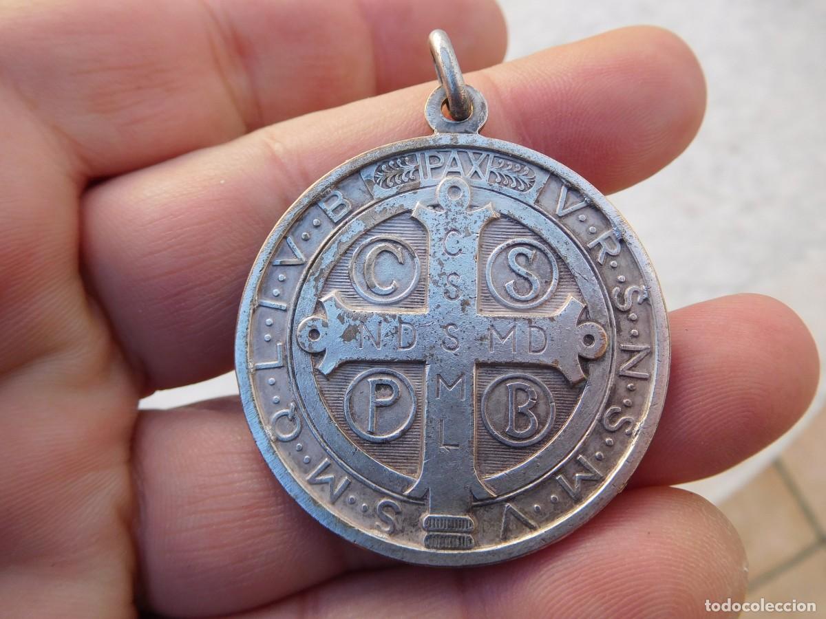 Antig&uuml;edades: Medalla antigua de San Benito - Foto 4