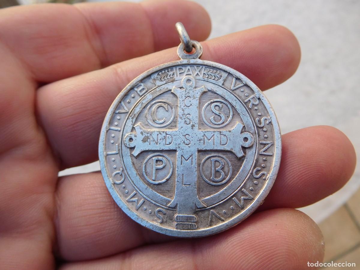 Antig&uuml;edades: Medalla antigua de San Benito - Foto 5
