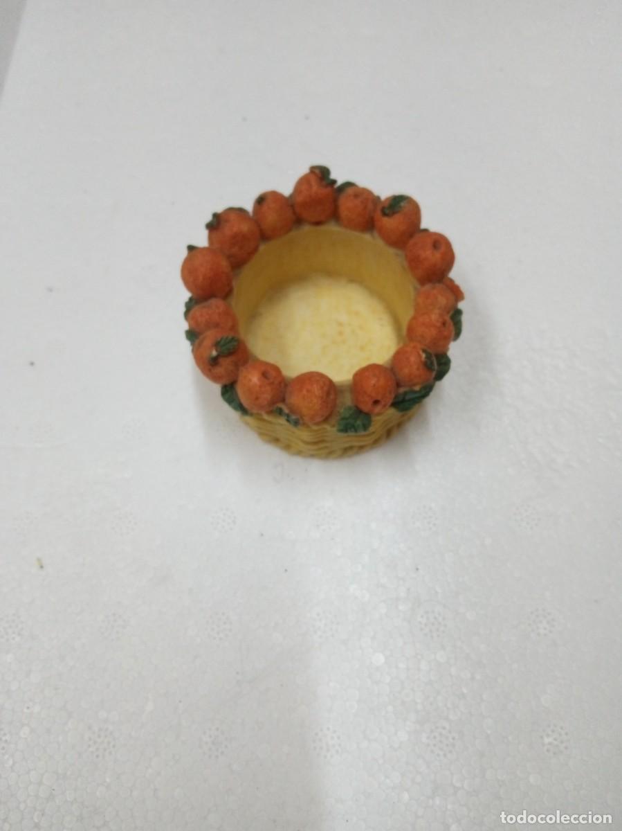Antig&uuml;edades: Peque&ntilde;a Cesta Portavela Naranja - Foto 1