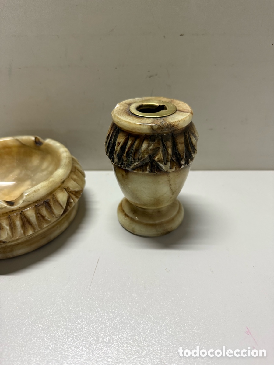 Antig&uuml;edades: Cenicero y mechero de m&aacute;rmol de mesa - Foto 2