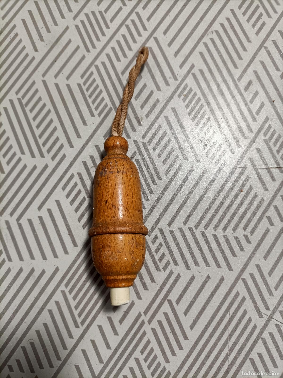 Antig&uuml;edades: Antigua perilla interruptor en madera - Foto 2