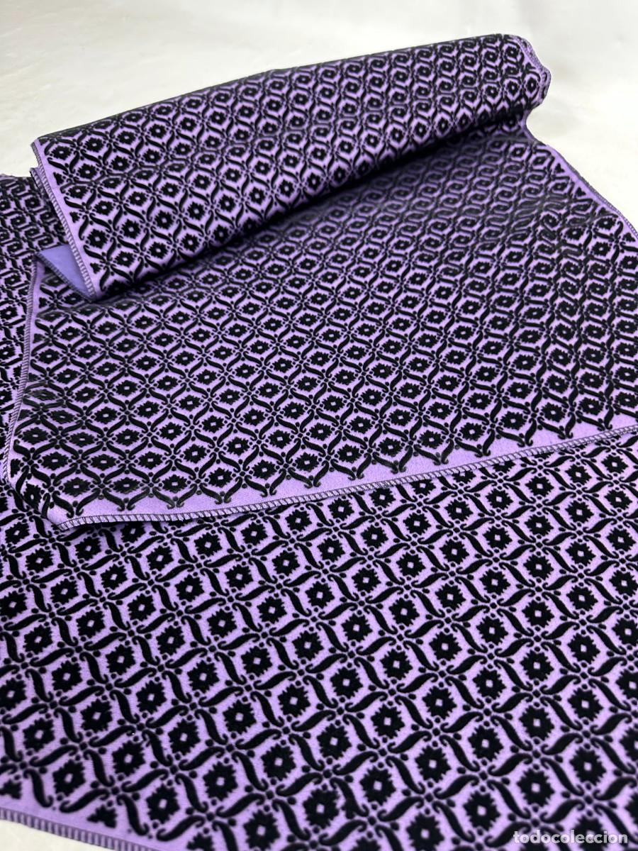 Antig&uuml;edades: Terciopelo de muestras morado - Foto 3