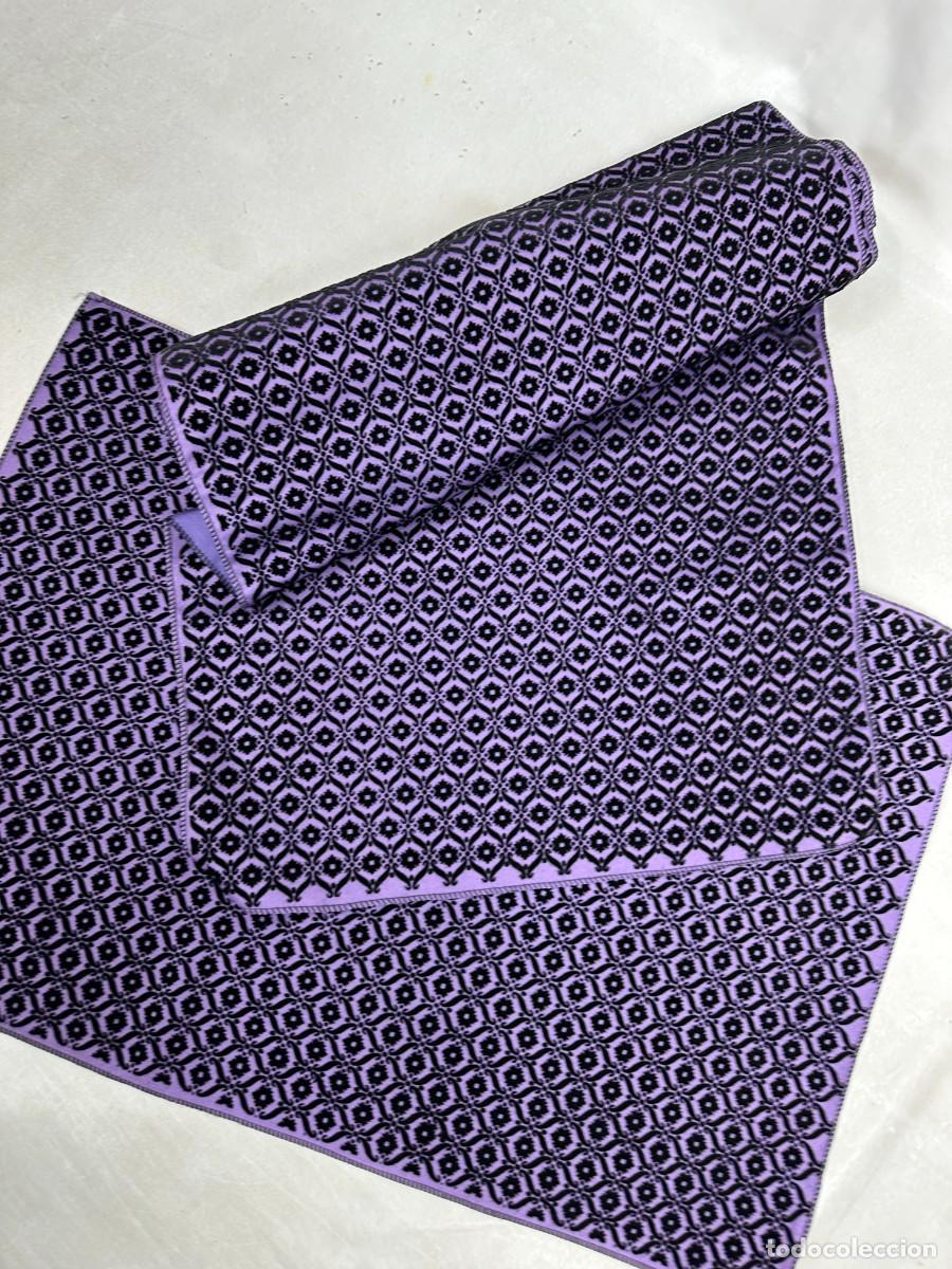 Antig&uuml;edades: Terciopelo de muestras morado - Foto 8
