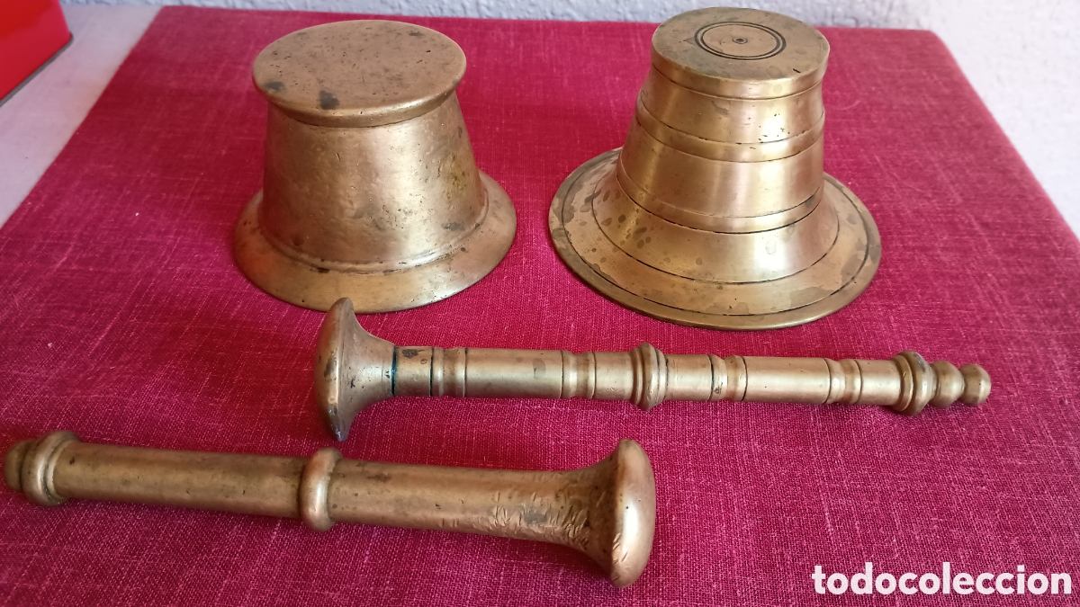 Antig&uuml;edades: Almirez antiguos 2 diferentes y con sus manos - Foto 2