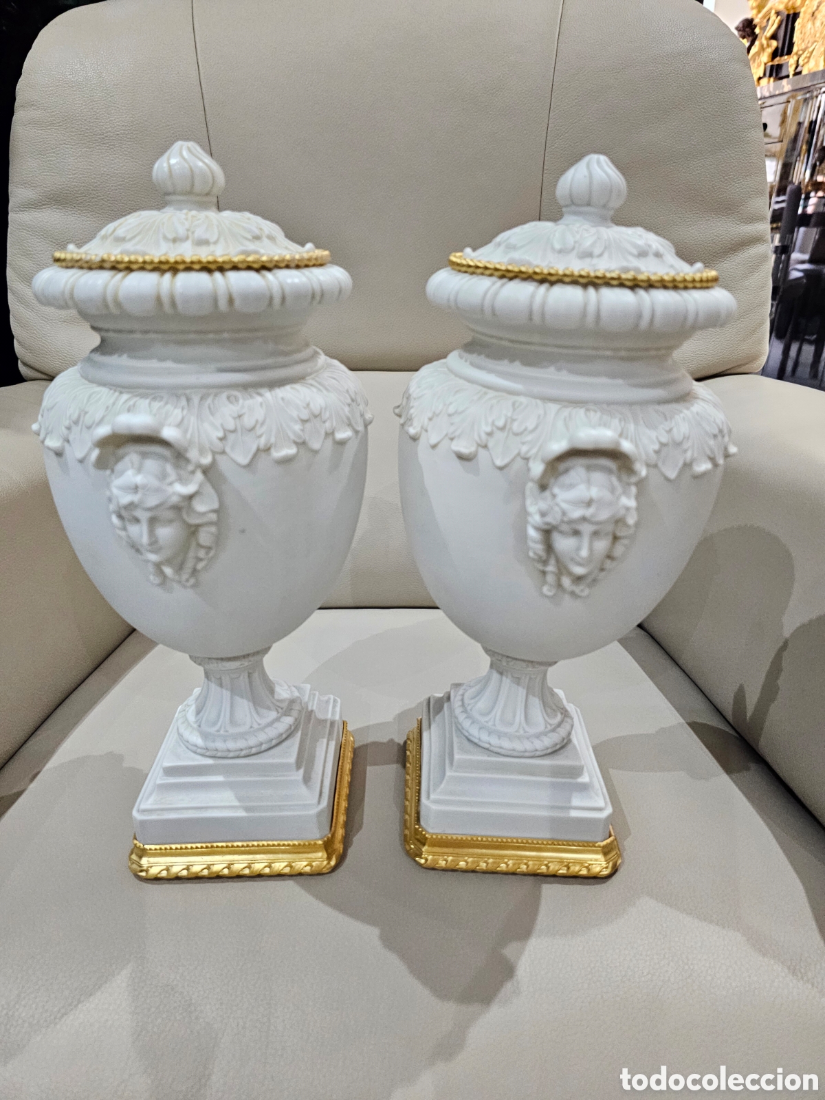Antig&uuml;edades: PAREJA DE JARRONES DE BISCUIT Y BRONCE DORADO - Foto 11