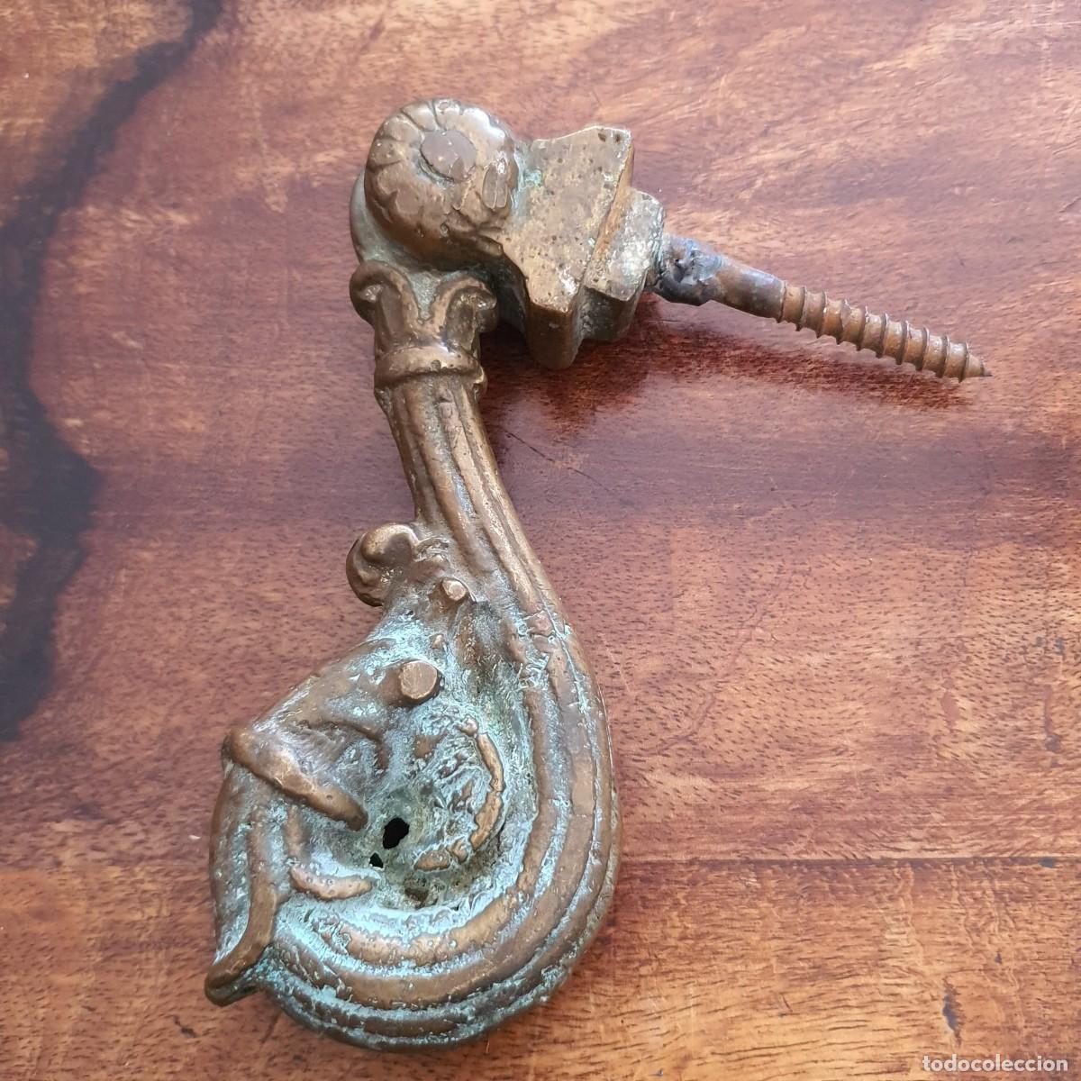 Antig&uuml;edades: Aldaba antig&uuml;a, de bronce - Foto 2