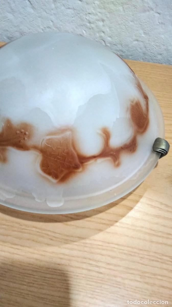 Antig&uuml;edades: bonito plafon con cristal satinado - Foto 2