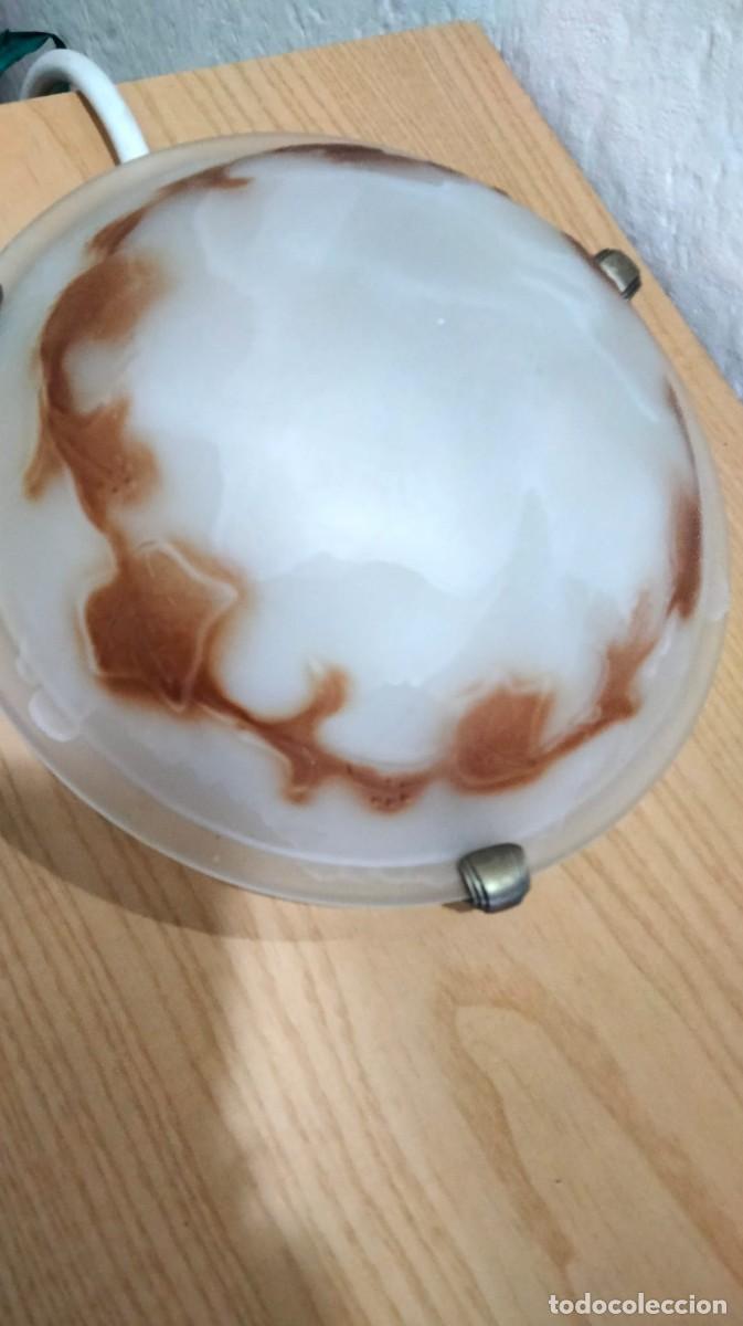 Antig&uuml;edades: bonito plafon con cristal satinado - Foto 3