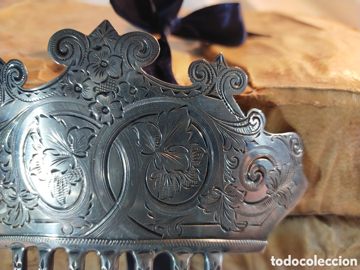 Antig&uuml;edades: Peineta de plata con cu&ntilde;os - Foto 2