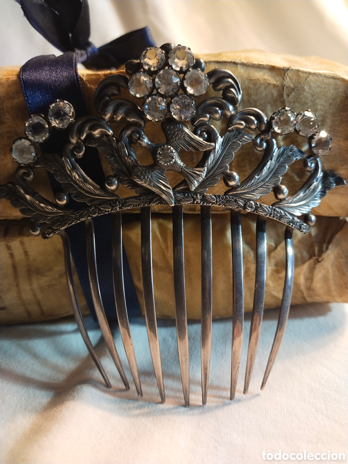 Antig&uuml;edades: Peineta de plata con pedreria - Foto 1