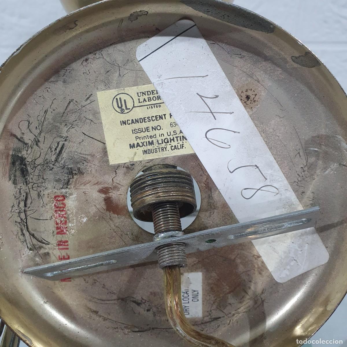 Antig&uuml;edades: Farol de lat&oacute;n con cristales biselados - Foto 4
