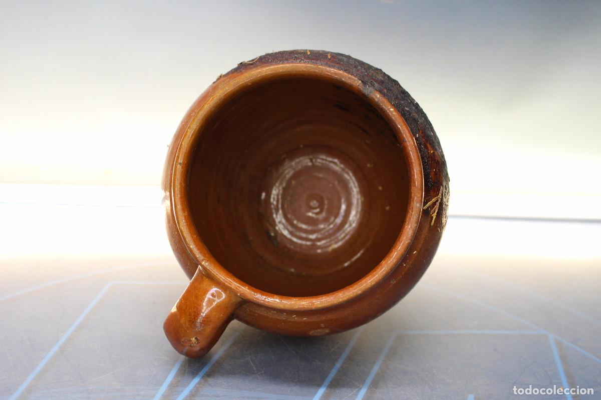 Antig&uuml;edades: Peque&ntilde;a y antigua olla de barro. - Foto 6