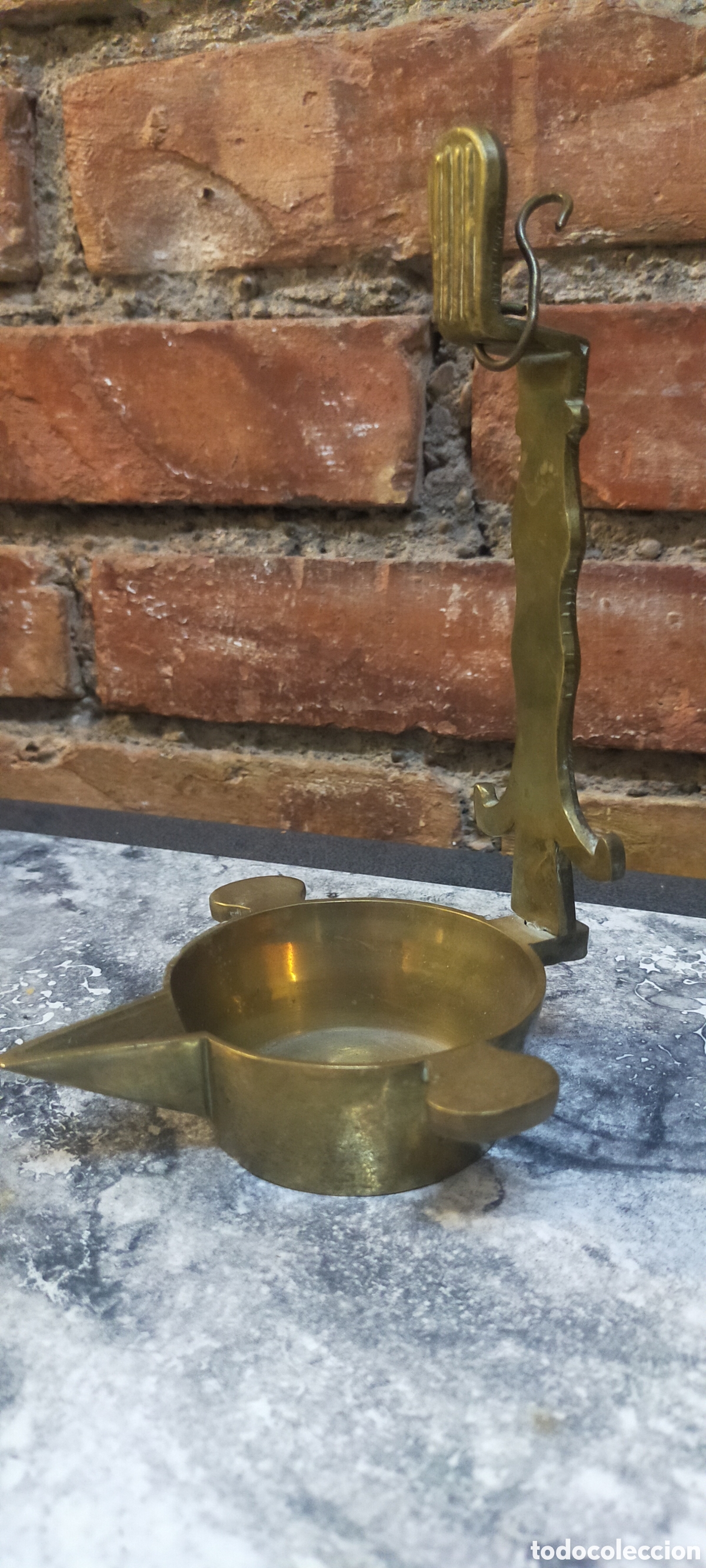 Antig&uuml;edades: L&aacute;mpara de aceite de bronce/lat&oacute;n