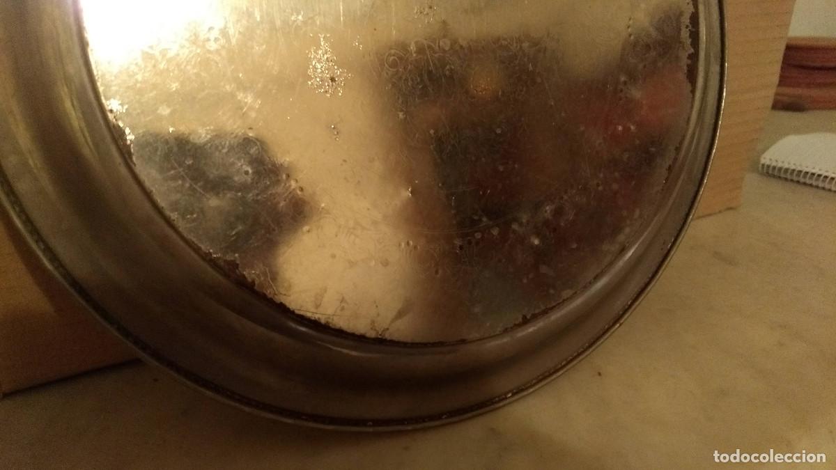 Antig&uuml;edades: Bandeja de metal grabada - Foto 12