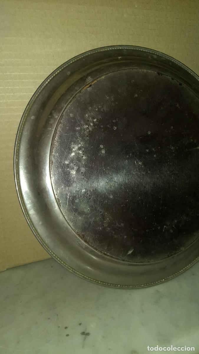 Antig&uuml;edades: Bandeja de metal grabada - Foto 14