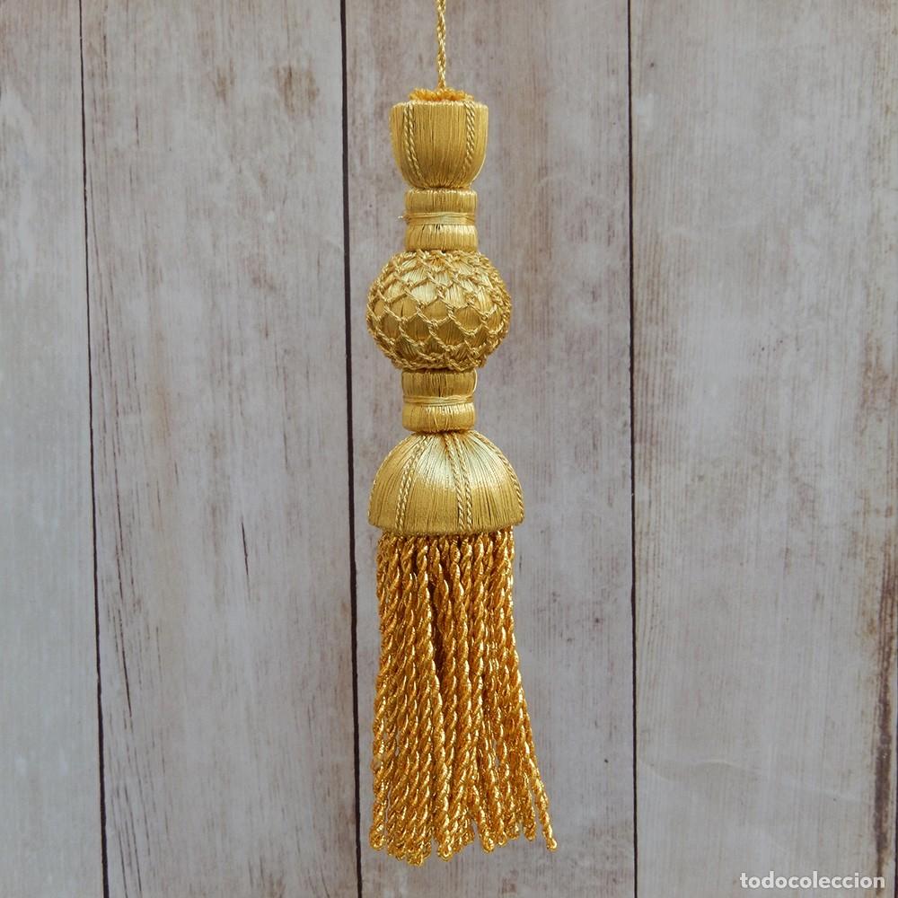Antig&uuml;edades: Borla de oro 9cm con fleco de rapacejo de oro 8 cm - Foto 1
